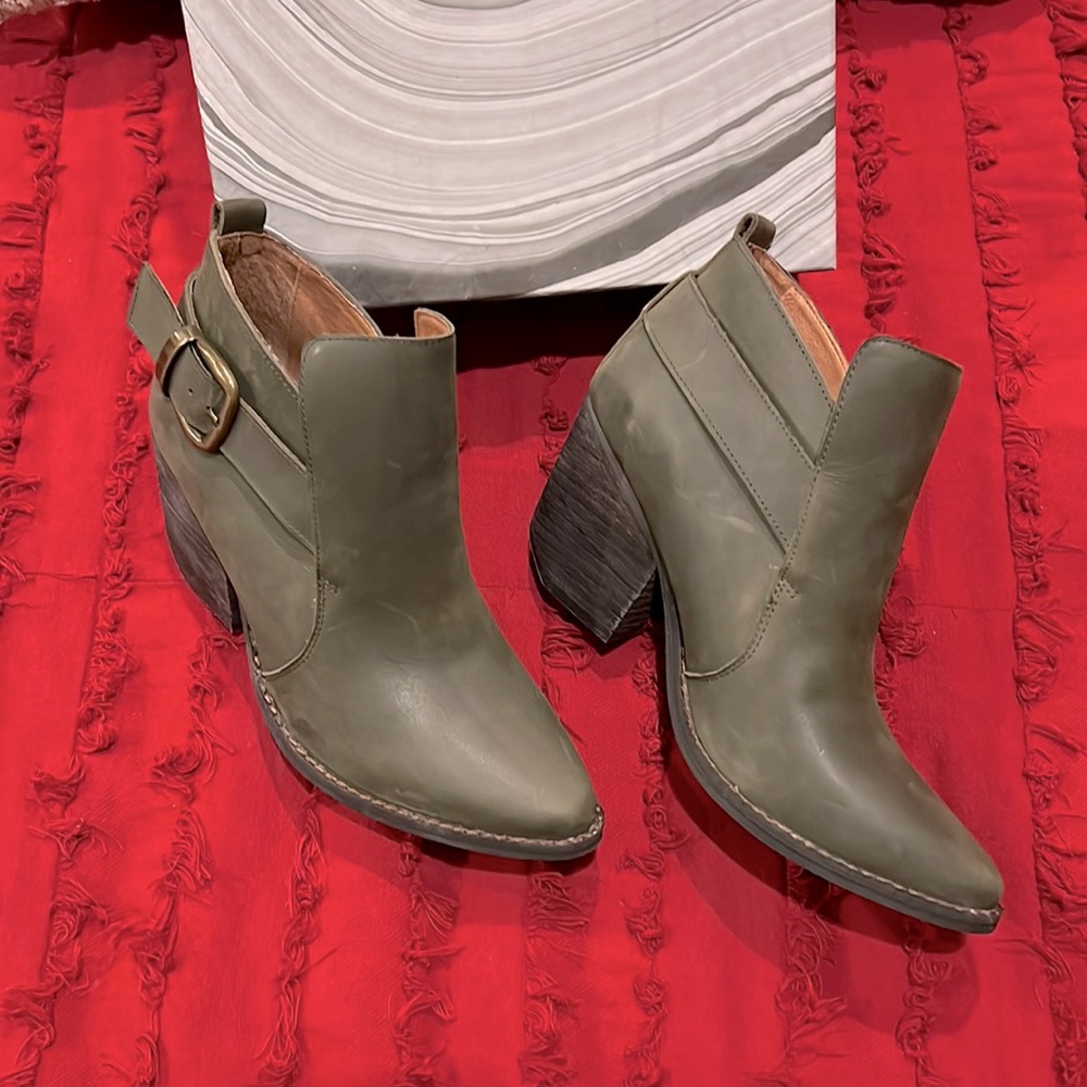 Jeffrey Campbell booties
